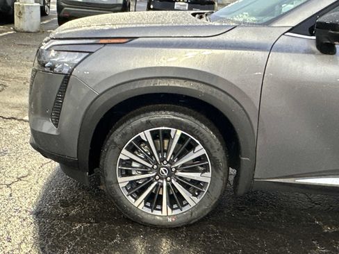 New 2026 Nissan Pathfinder Platinum image 7