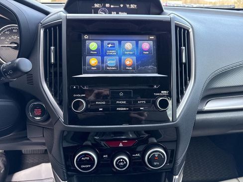 Used 2023 Subaru Forester Premium image 18