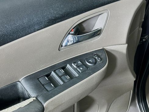 Used 2016 Honda Odyssey SE image 15