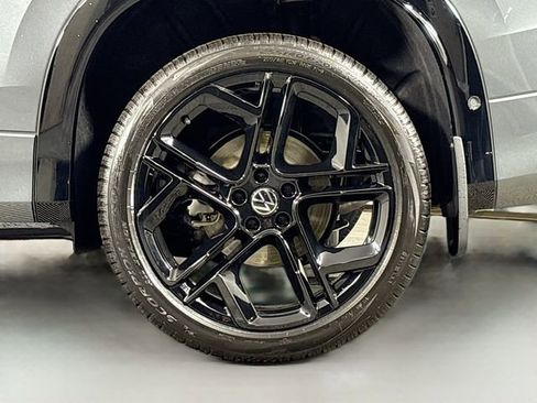 New 2026 Volkswagen Tiguan SE R-Line image 31