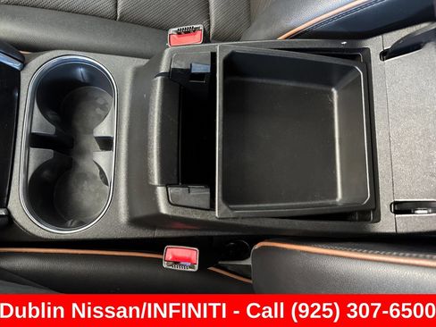 Used 2024 GMC Canyon AT4 w/ AT4 Premium Package AWD/4WD image 33