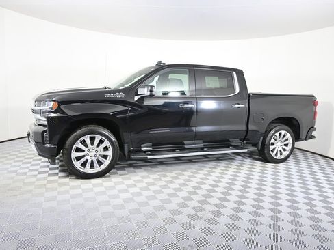 Used 2022 Chevrolet Silverado 1500 High Country AWD/4WD image 2