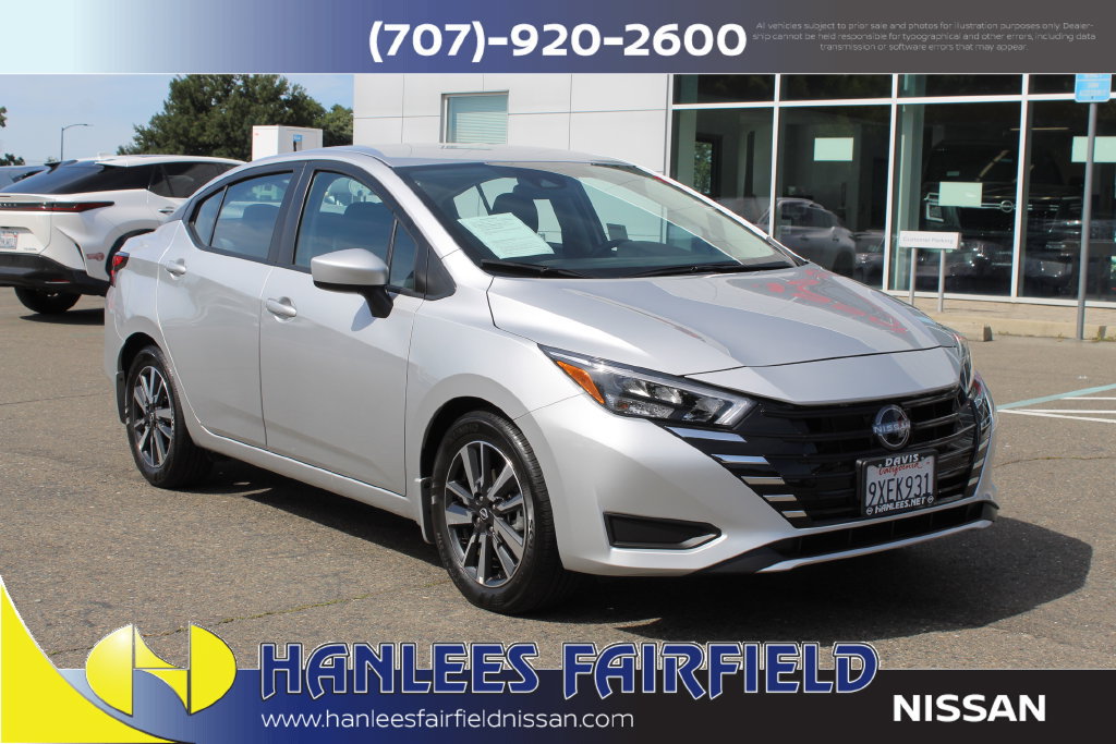 Used 2025 Nissan Versa SV w/ Trunk Package FWD image 5