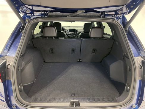 Used 2022 Chevrolet Equinox RS w/ Infotainment Package image 5