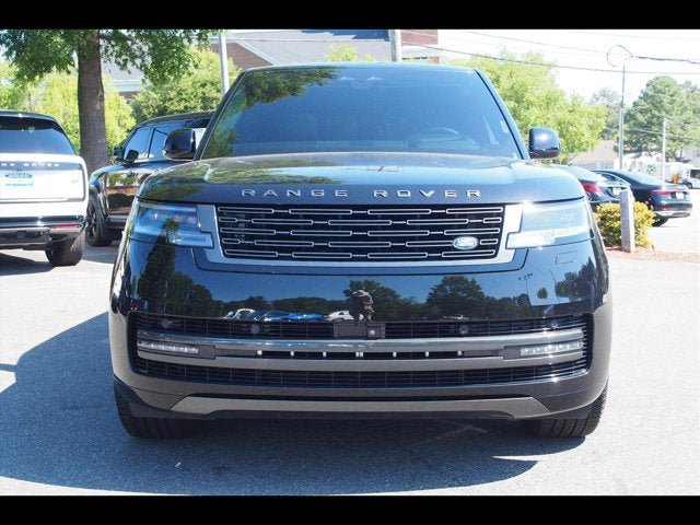 Used 2025 Land Rover Range Rover Long Wheelbase SE AWD/4WD image 8