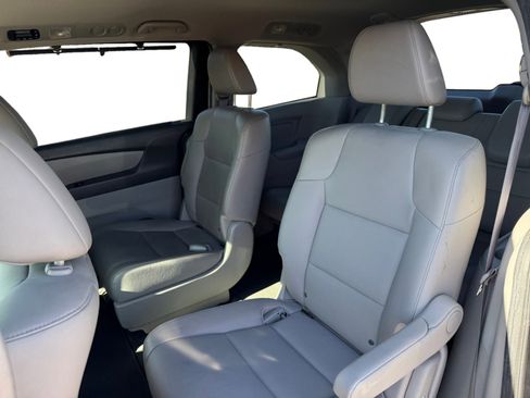 Used 2016 Honda Odyssey EX-L image 16