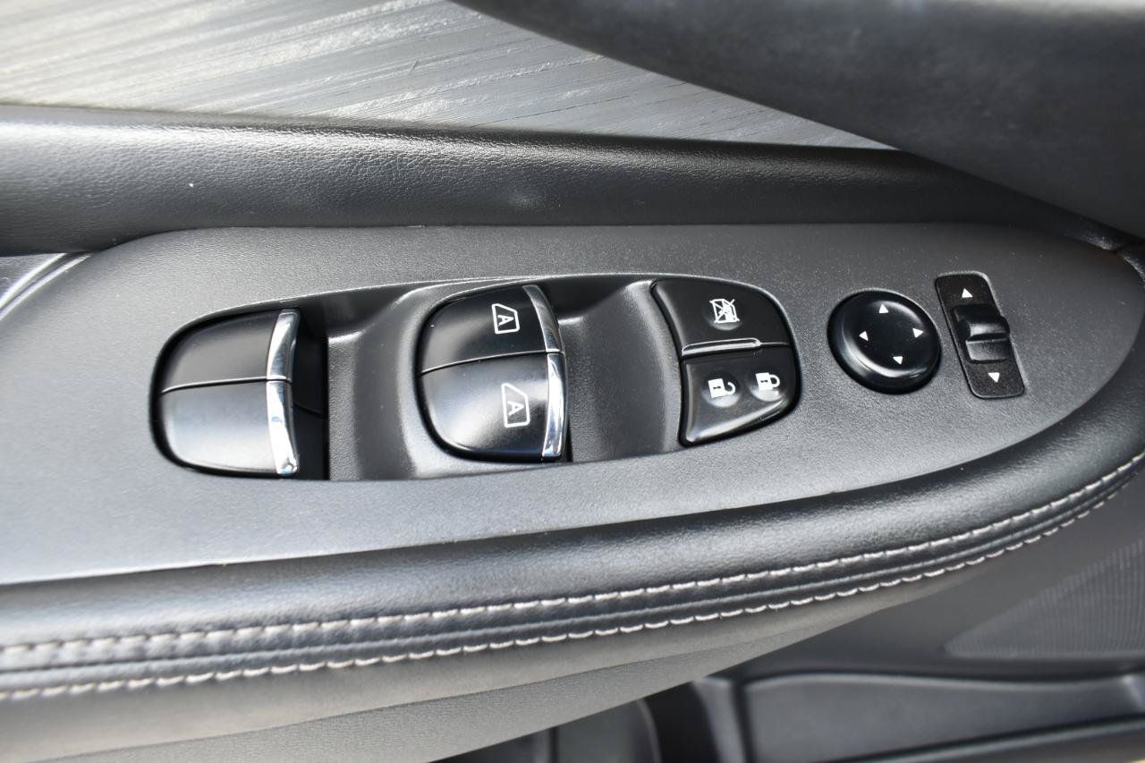 Used 2018 Nissan Murano Platinum FWD image 41