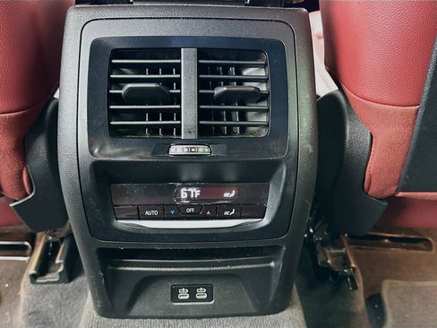 Used 2022 BMW X3 sDrive30i w/ Premium Package 2 (ZPA) image 17