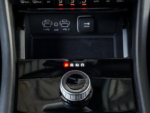 Used 2024 Jeep Grand Cherokee L Laredo image 42