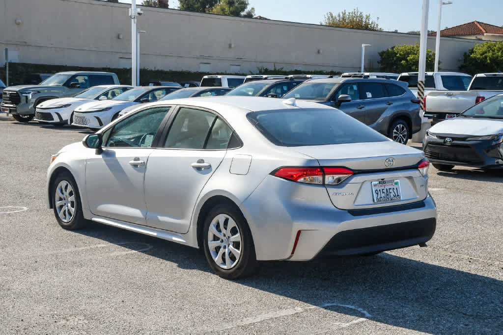 Certified 2025 Toyota Corolla LE FWD image 7
