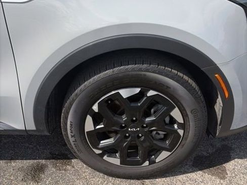 Used 2025 Kia Sorento S w/ Panoramic Sunroof Package image 29