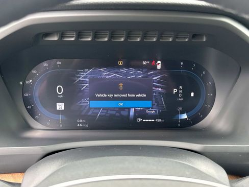 Certified 2025 Volvo XC90 B6 Plus image 10