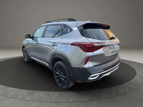 Used 2022 Kia Seltos Nightfall Edition image 7