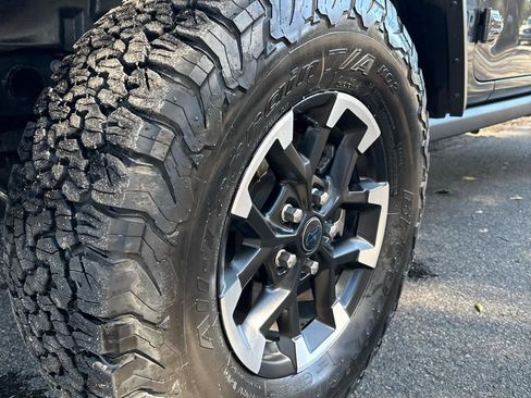 Used 2025 Jeep Wrangler Rubicon w/ Convenience Group image 9