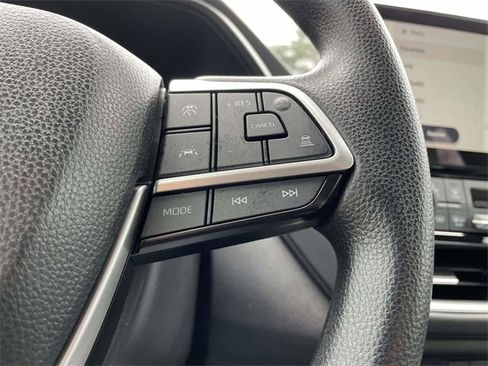 Used 2025 Toyota Grand Highlander FWD image 26