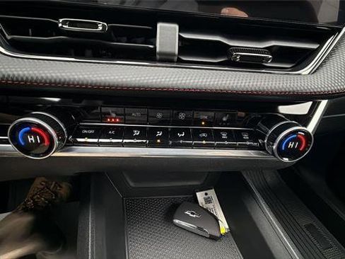 Used 2026 Chevrolet Equinox RS w/ Safety and Technology Package image 20