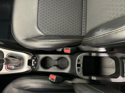 Used 2017 Jeep Compass Latitude w/ Popular Equipment Group image 15