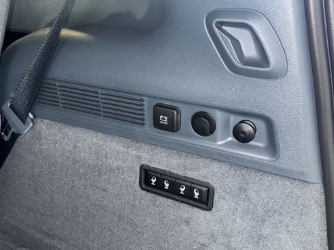 Used 2023 Jeep Grand Wagoneer Series III image 15