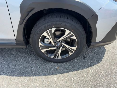 Used 2025 Subaru Crosstrek 2.0i Premium AWD/4WD image 4