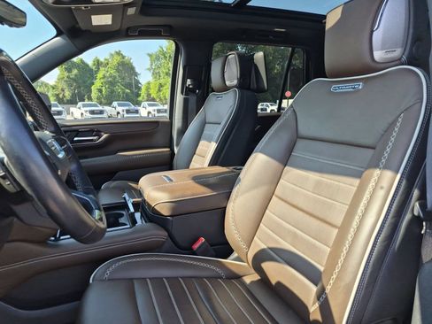 Certified 2025 GMC Yukon Denali Ultimate AWD/4WD image 20