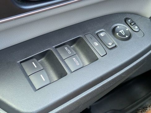 Used 2019 Honda CR-V EX-L image 25