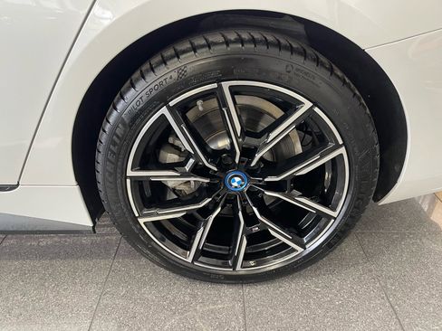 Used 2023 BMW i4 eDrive40 w/ M Sport Package RWD image 22