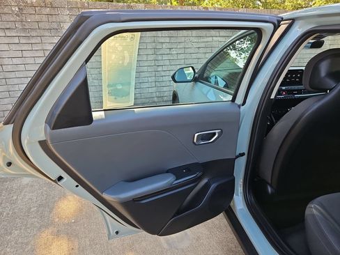 Used 2025 Kia K4 FWD image 27