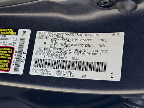 Certified 2019 Toyota Tundra SR5 w/ TRD Off Road Package AWD/4WD image 27