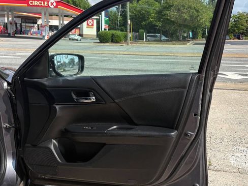 Used 2014 Honda Accord Sport image 16