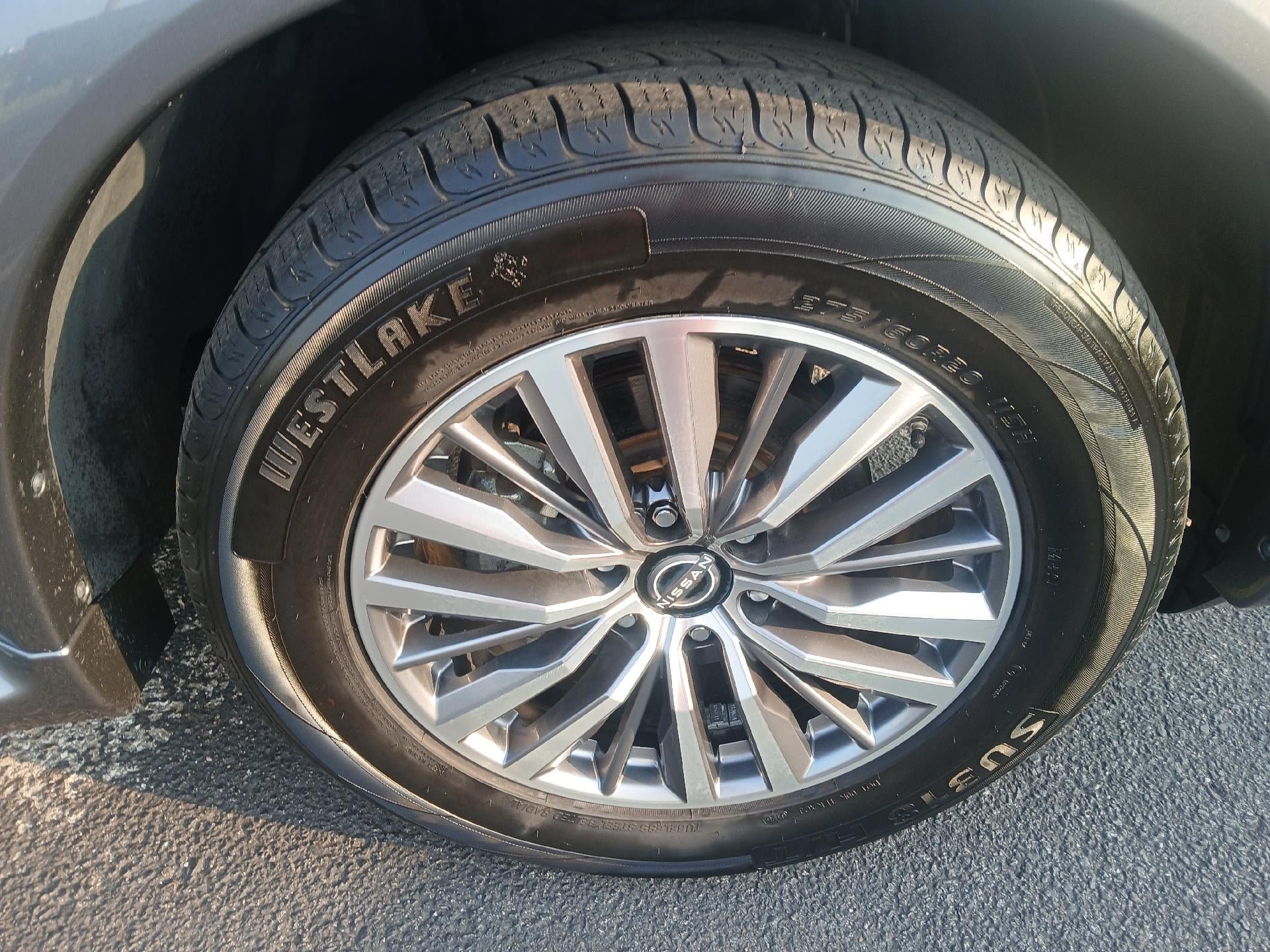Used 2022 Nissan Armada SL RWD image 8
