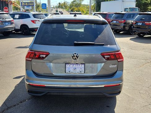 Used 2022 Volkswagen Tiguan SE image 5