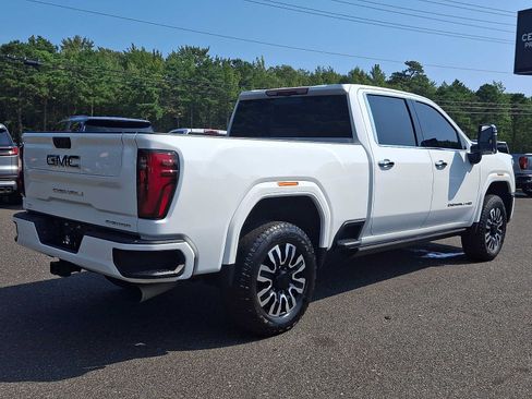 Used 2025 GMC Sierra 2500 Denali Ultimate AWD/4WD image 6