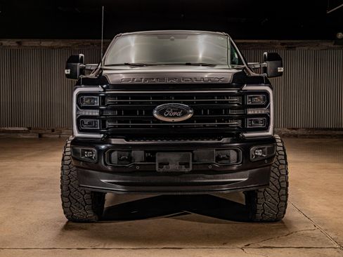 Used 2026 Ford F350 Platinum AWD/4WD image 2