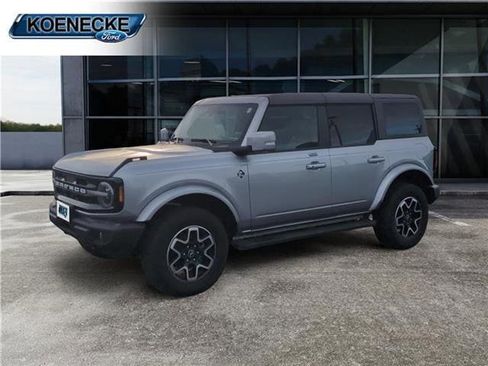 Used 2022 Ford Bronco Outer Banks image 1