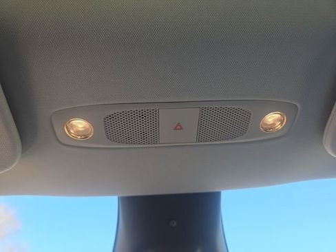 Used 2025 Tesla Model Y Long Range image 45