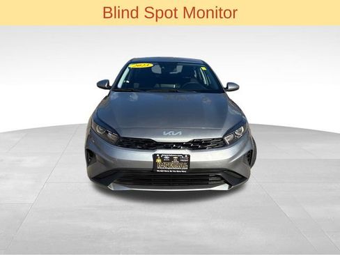 Used 2023 Kia Forte LXS image 4