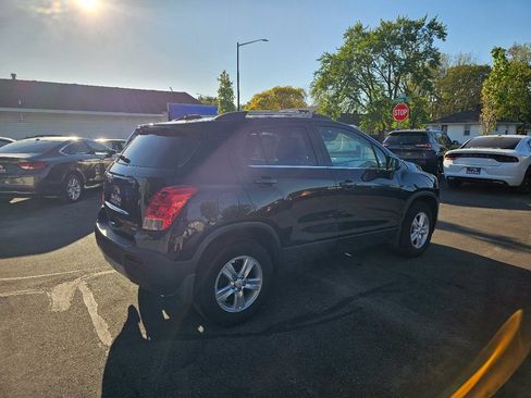 Used 2016 Chevrolet Trax LT w/ LT Convenience Package AWD/4WD image 12