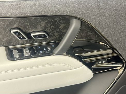 Certified 2023 Land Rover Range Rover Sport SE image 17