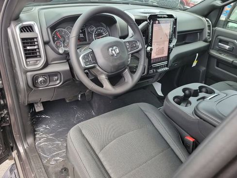 New 2026 RAM 2500 Big Horn AWD/4WD image 12