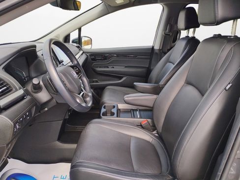 Certified 2024 Honda Odyssey Touring image 9