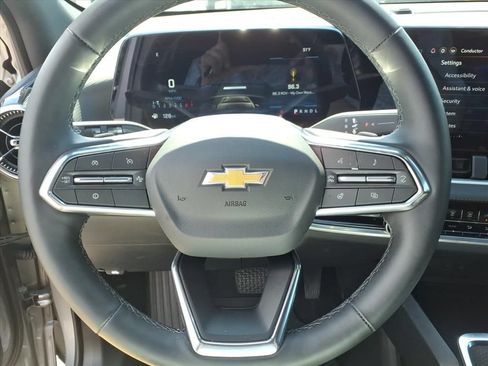 Used 2026 Chevrolet Equinox LT FWD image 21