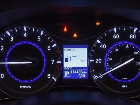 Used 2018 INFINITI QX80 2WD w/ Driver Assistance Package image 19