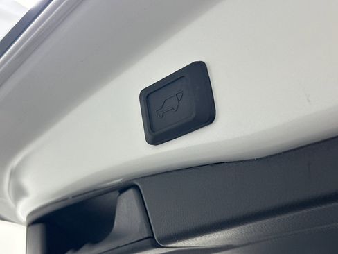 Used 2024 Toyota RAV4 XLE image 9