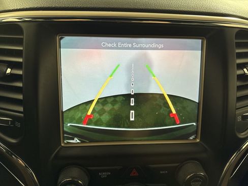 Used 2015 Jeep Grand Cherokee Limited w/ Trailer Tow Group IV image 30