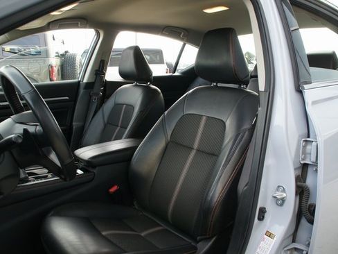 Used 2024 Nissan Altima 2.5 SR image 14