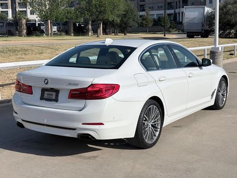 Used 2019 BMW 540i w/ Premium Package RWD image 4