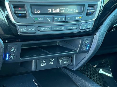Used 2024 Honda Ridgeline Black Edition image 26