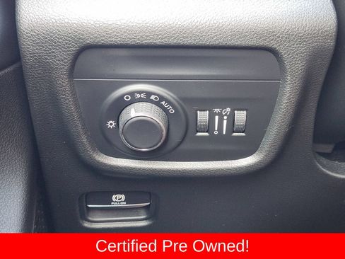Used 2023 Jeep Grand Cherokee L Laredo AWD/4WD image 29