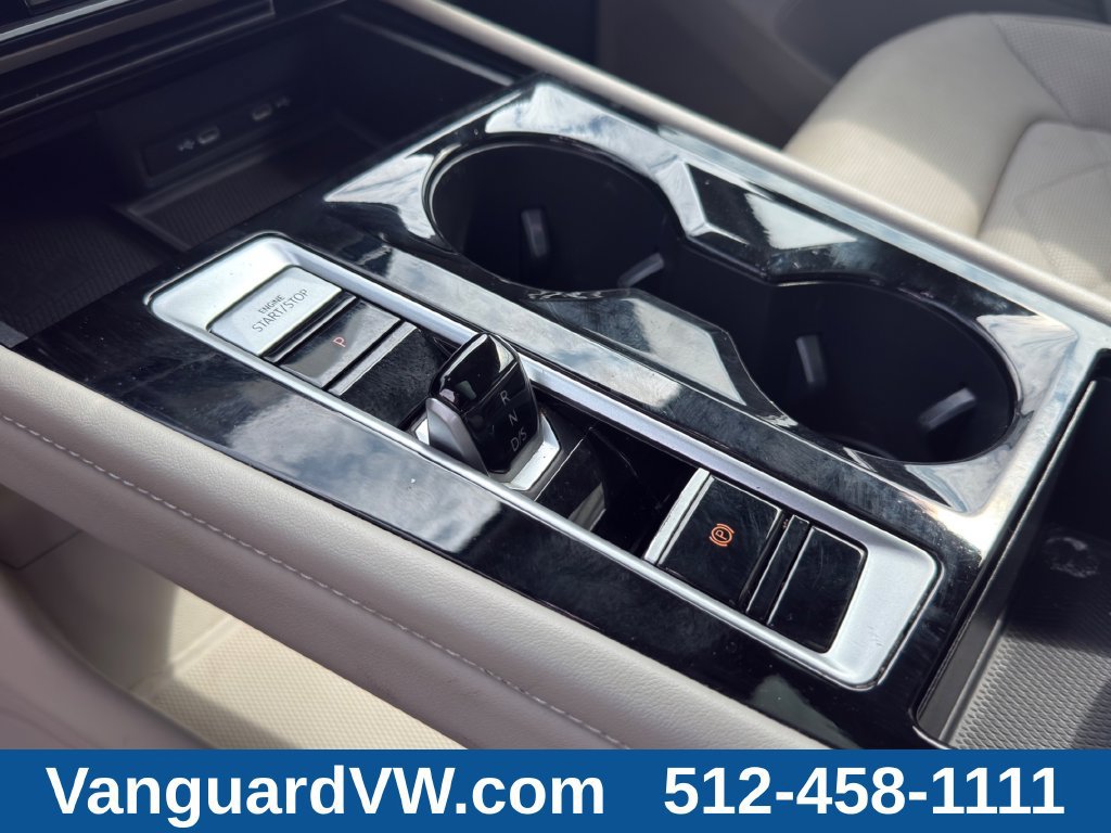 Used 2024 Volkswagen Atlas SE FWD image 16