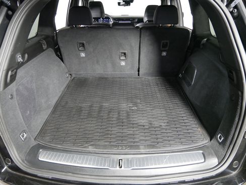 Used 2024 Jeep Grand Cherokee Summit AWD/4WD image 18